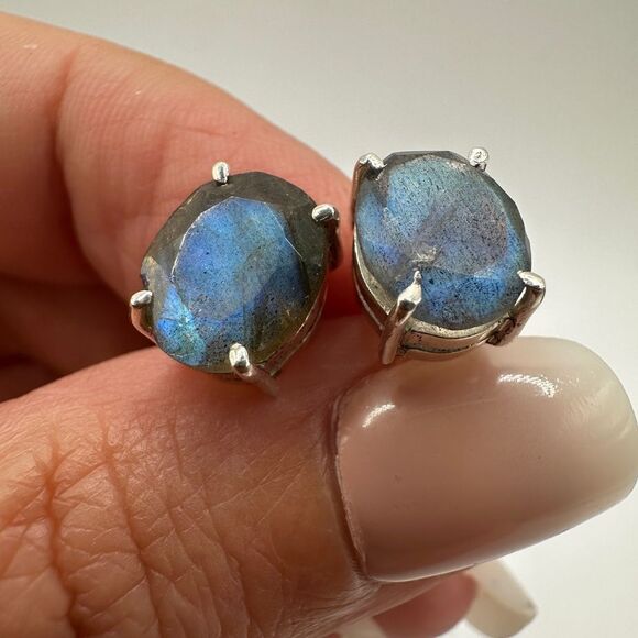 NWOT 8x10mm faceted labradorite stud earrings in sterling silver! - Picture 3 of 13